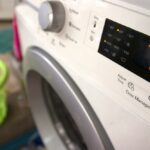 Poruchy pračky a nejčastější chybové kódy - Whirlpool, Electrolux, Bosch a jiné