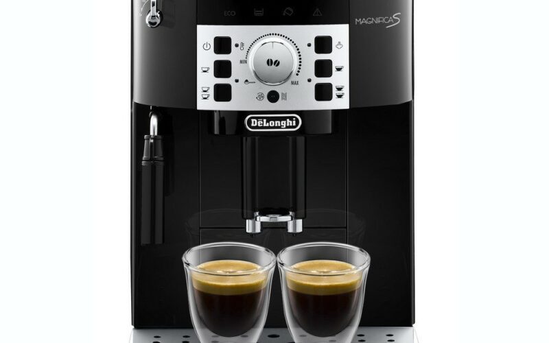 Espresso DeLonghi Magnifica ECAM 22.110 B černé