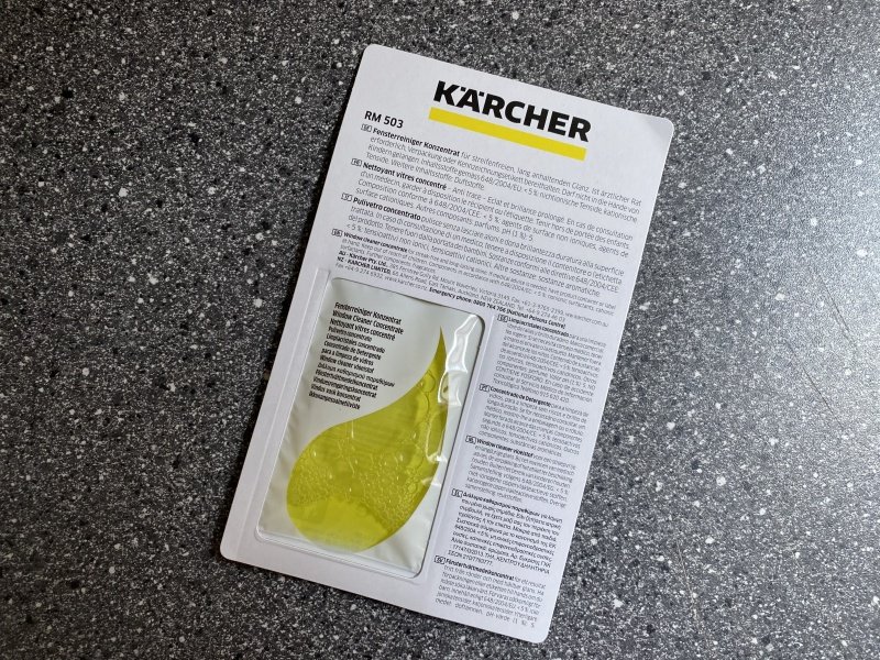 Žlutý čisticí prostředek Kärcher