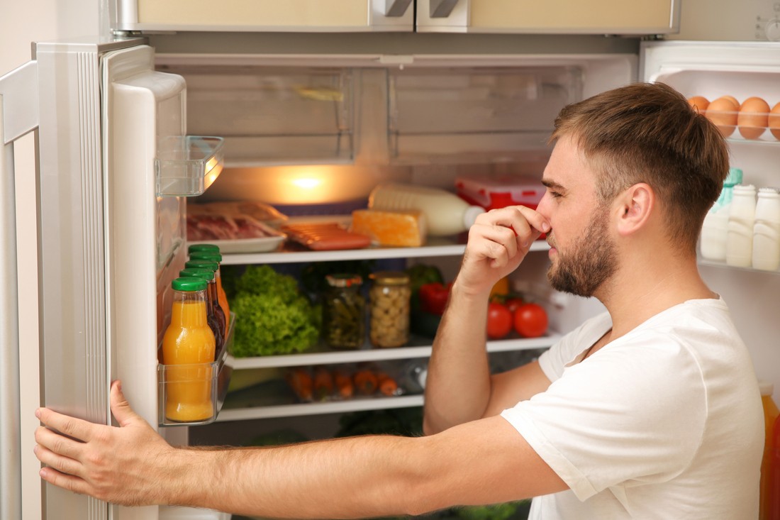 Jak se zbavit zápachu v lednici?