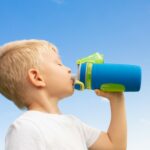 Zdravá láhev pro děti na vodu - proč ji používat a kterou si vybrat?