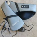 Wellneo 3D Shiatsu masážní přístroj pro precizní masáž is vyhříváním (recenze)