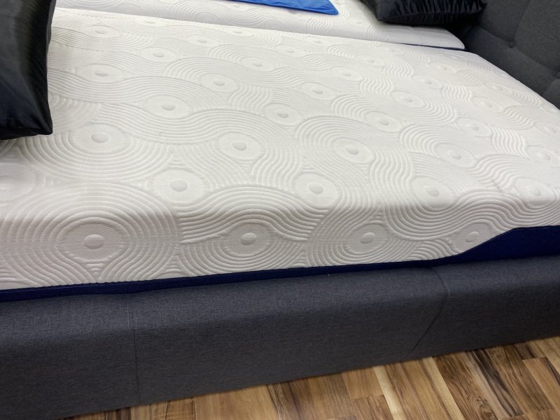 Matrace na posteli Air+ Comfort